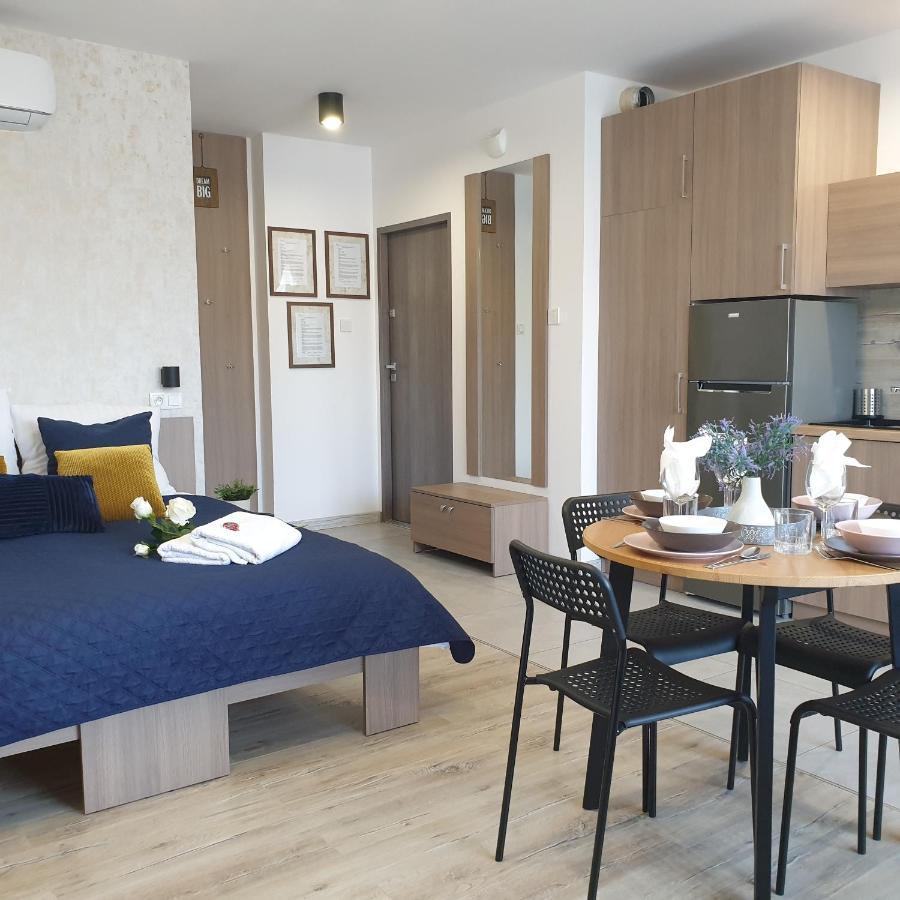 Q Apart Amber - Studio, Manufaktura, Klimatyzacja I Garaz Gratis, Netflix, Fv, Gwarancja Zadowolenia Лодзь Экстерьер фото